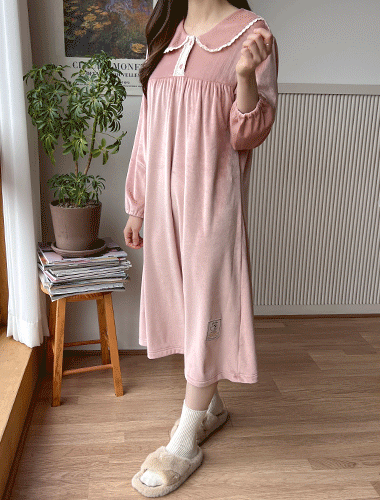 [여성]핑크 극세사 원피스 수면잠옷